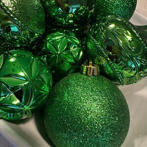 CHRISTMAS Ornaments: Green Shatterproof: Glitter, Satin, Chrome, textured